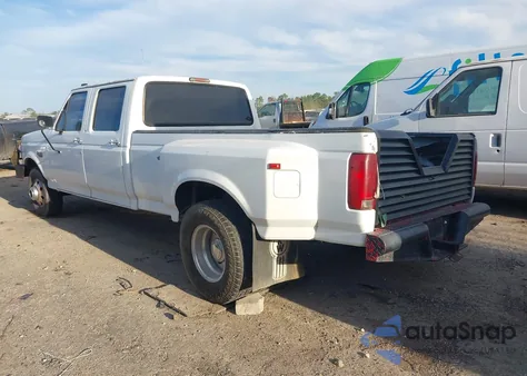 1995 Ford F350 z USA, uszkodzony, nr VIN 1FTJW35F1SEA71098